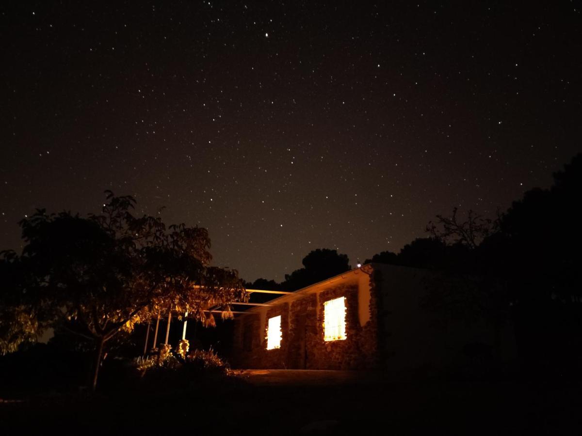Esencia Lodge - Luxurious Off-Grid Cabin Retreat Almunecar Bagian luar foto