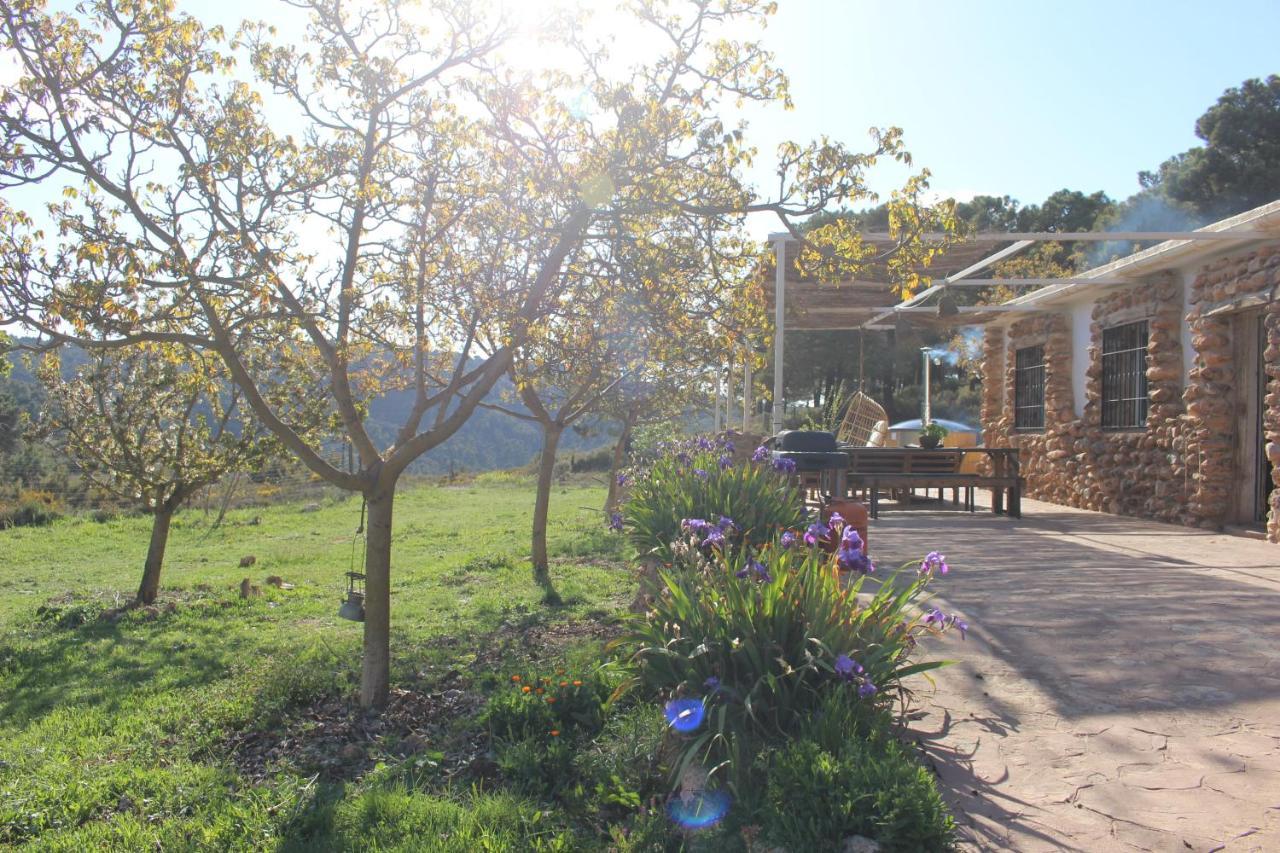 Esencia Lodge - Luxurious Off-Grid Cabin Retreat Almunecar Bagian luar foto