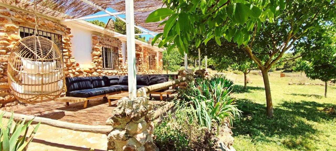 Esencia Lodge - Luxurious Off-Grid Cabin Retreat Almunecar Bagian luar foto